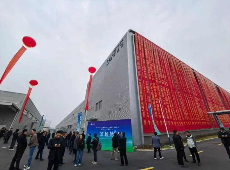 智慧工厂立落地标杆：德尔智慧双向驱动智造未来